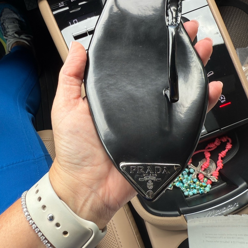 Chic Black Women's Sandals